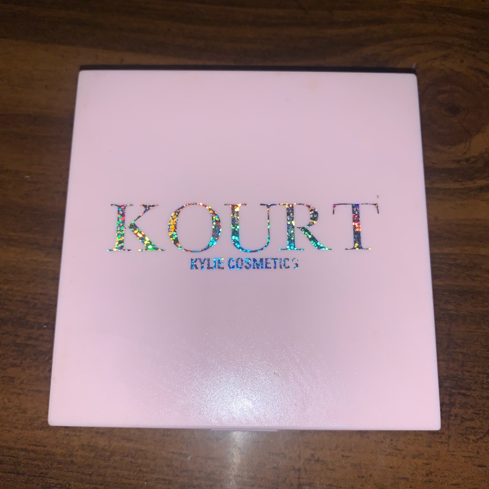 Kylie Cosmetics Kourtney Makeup Palette